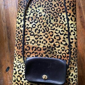 vintage leather coach dinky crossbody bag